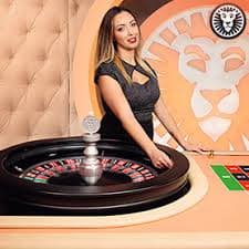 Mobile screen displaying live dealer blackjack in low-data 144p mode with all betting controls visible